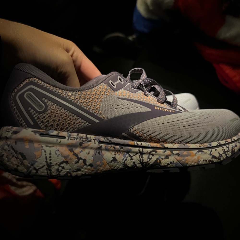 Brooks Ghost 10 Sneakers